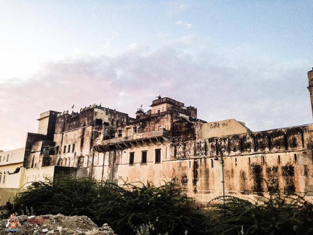 מלון Ramgarh Shekhawati Narayan Niwas Castle מראה חיצוני תמונה