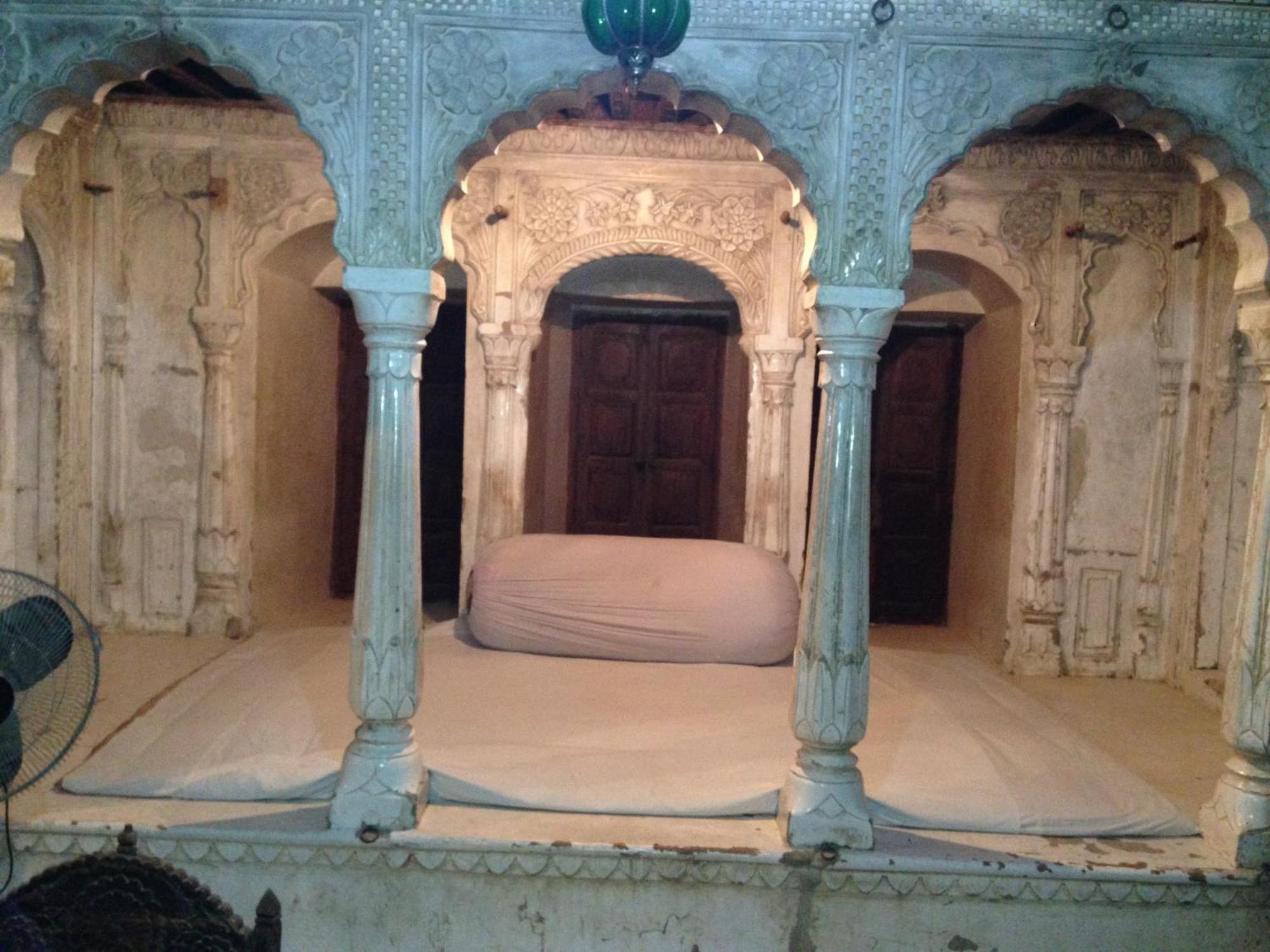 מלון Ramgarh Shekhawati Narayan Niwas Castle חדר תמונה